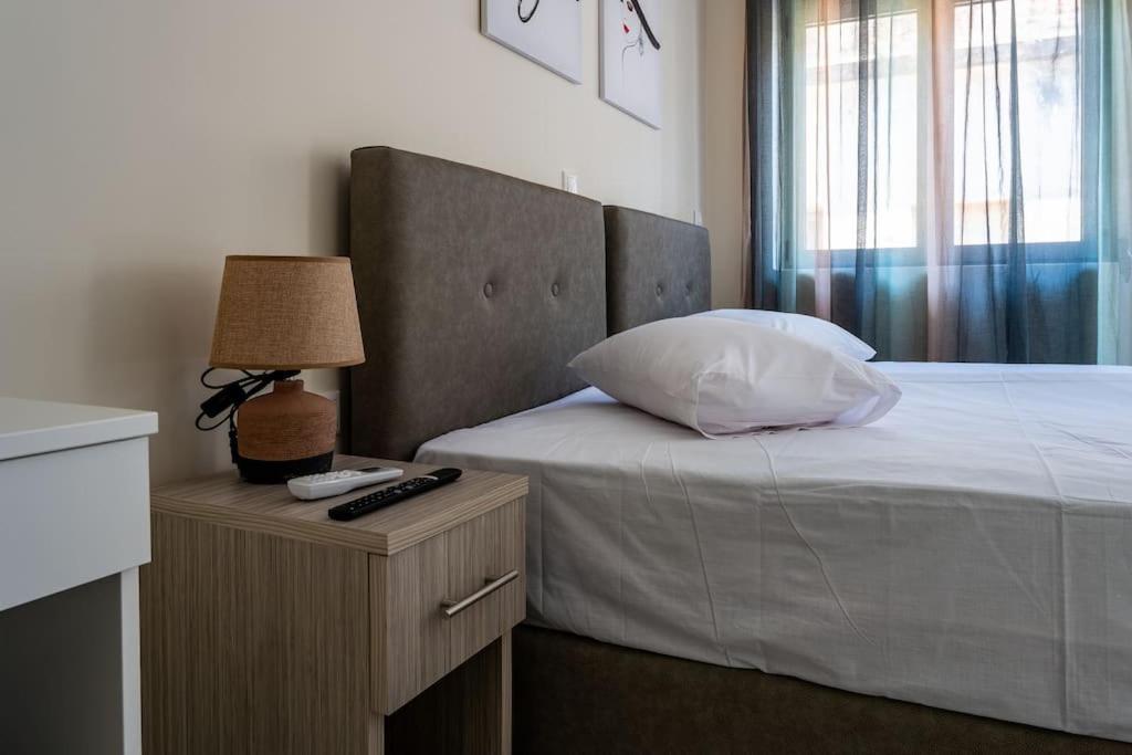 דירות Plaka Rafaela Elegant Urban Retreat In Athens Historic Heart מראה חיצוני תמונה